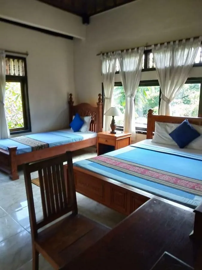 Family Guest House 우붓